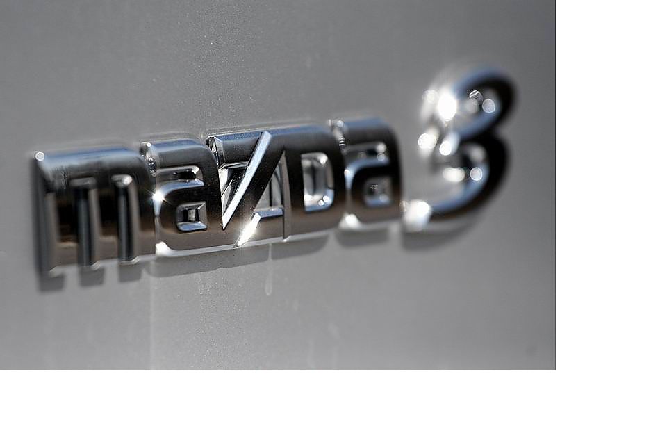 马自达3外观图片