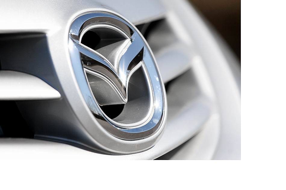 马自达3外观图片