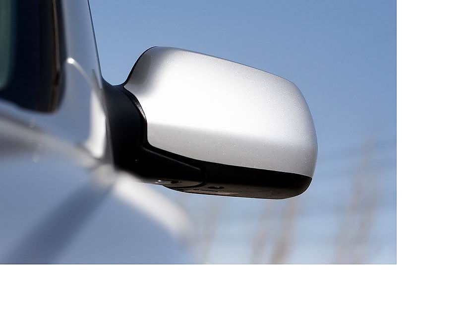 马自达3外观图片