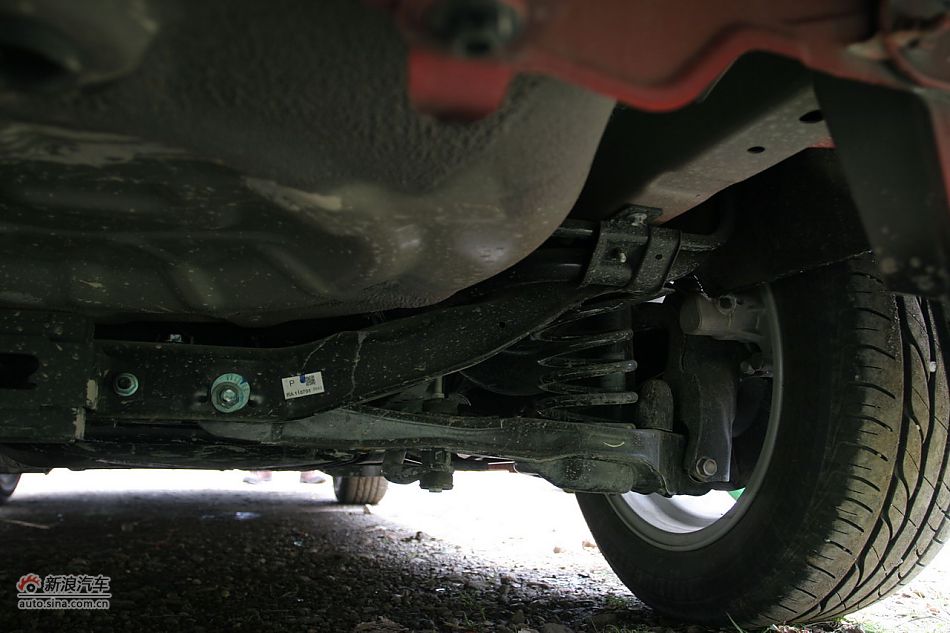 马自达3星骋底盘