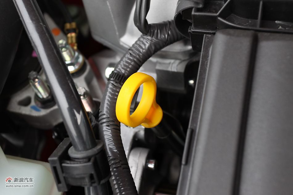 发动机、底盘悬挂及后备箱