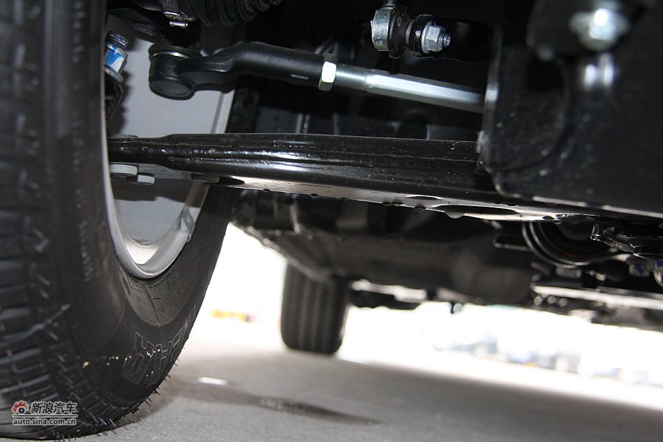 发动机、底盘悬挂及后备箱