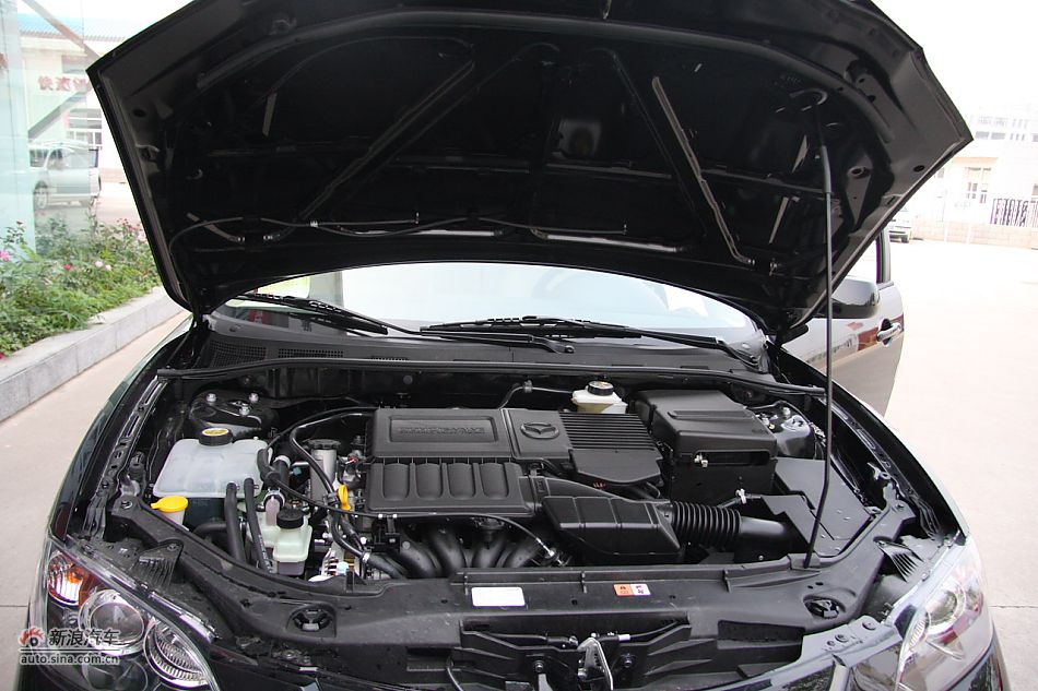 发动机、底盘悬挂及后备箱