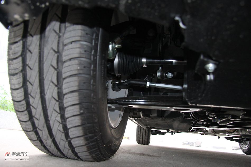 发动机、底盘悬挂及后备箱