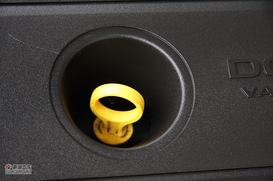 发动机、底盘悬挂及后备箱