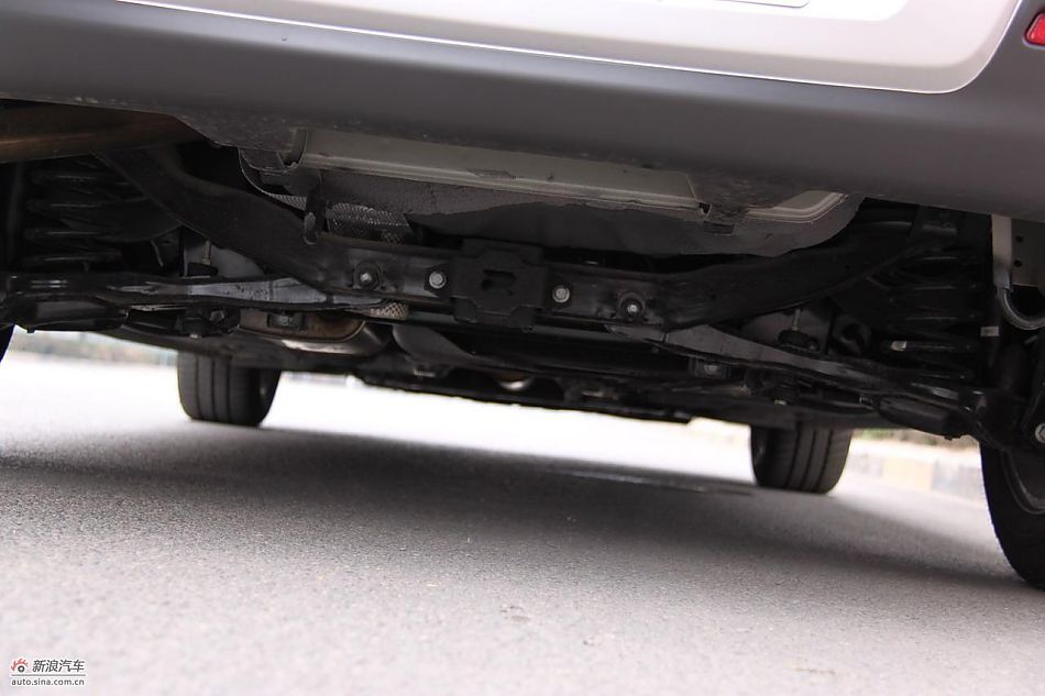 马自达3经典款底盘