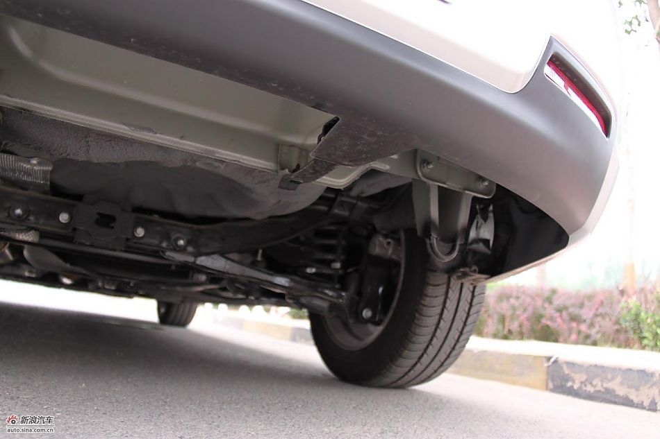 马自达3经典款底盘