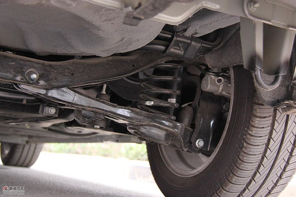 马自达3经典款底盘