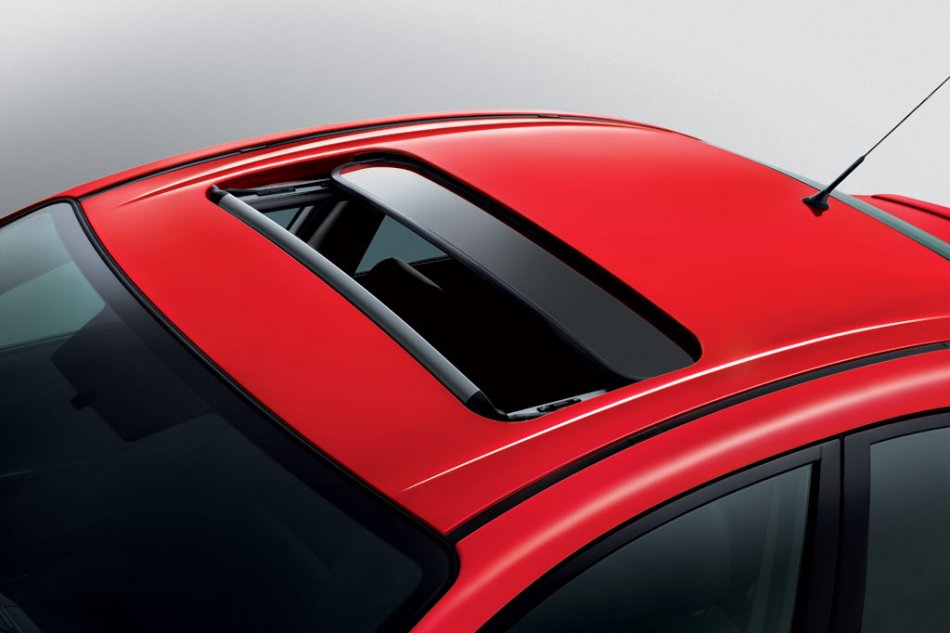 马自达3 1.6L天窗版