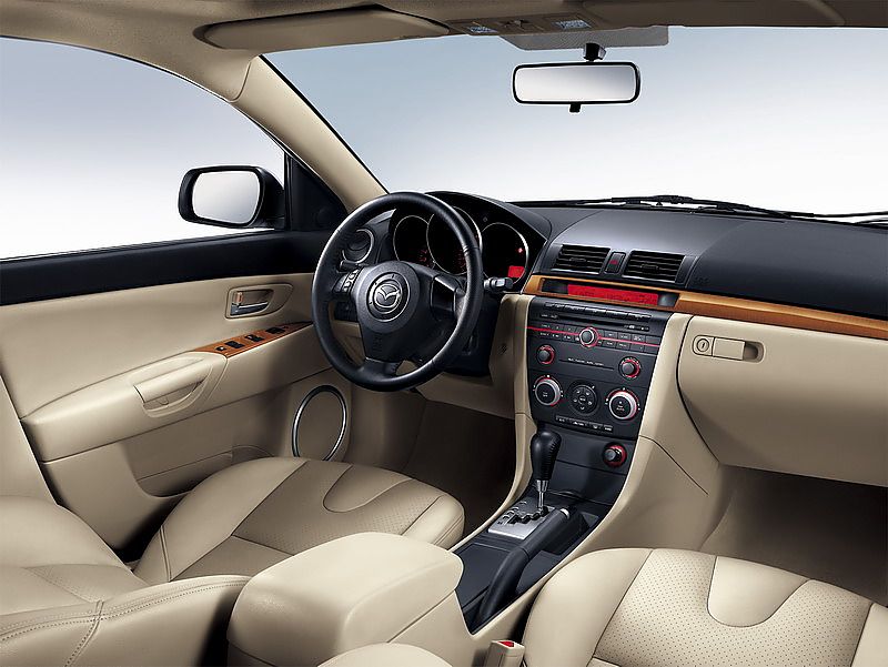 新Mazda3内饰