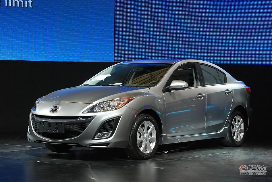 长安马自达3三厢