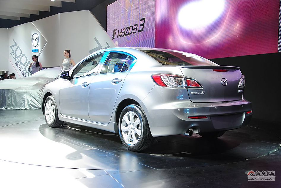 长安马自达3三厢