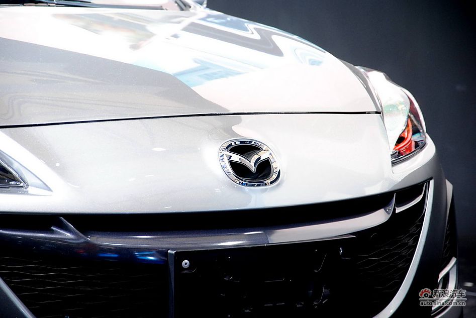 长安马自达3三厢