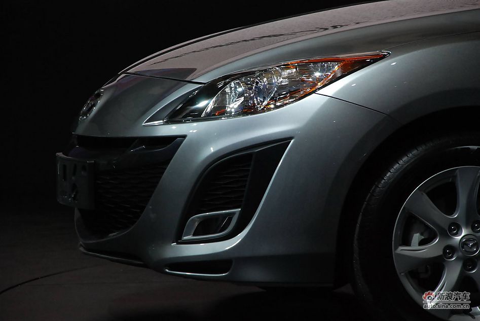 长安马自达3三厢