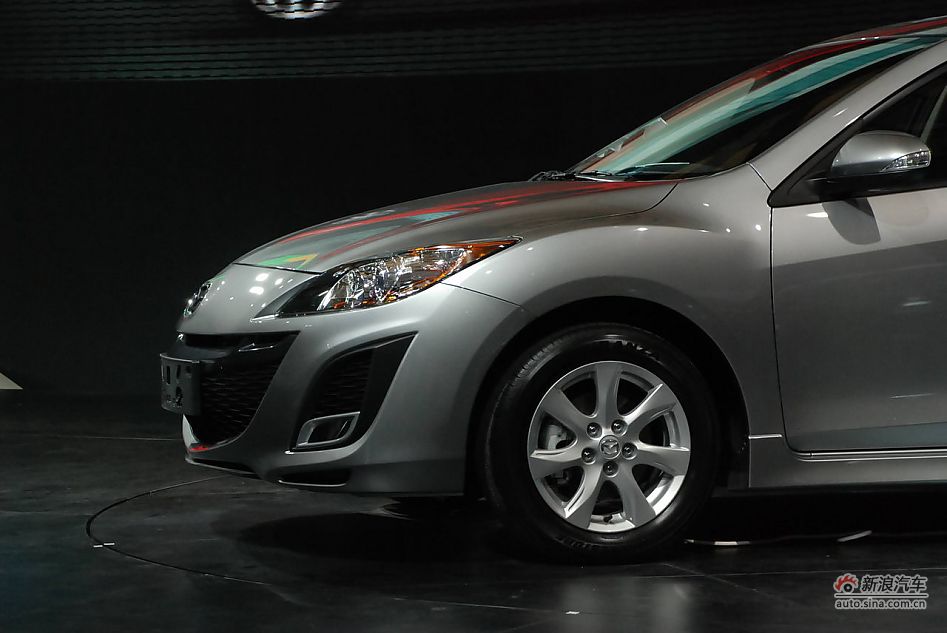 长安马自达3三厢