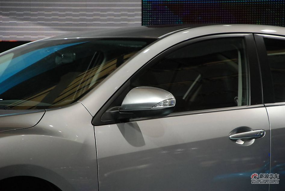 长安马自达3三厢