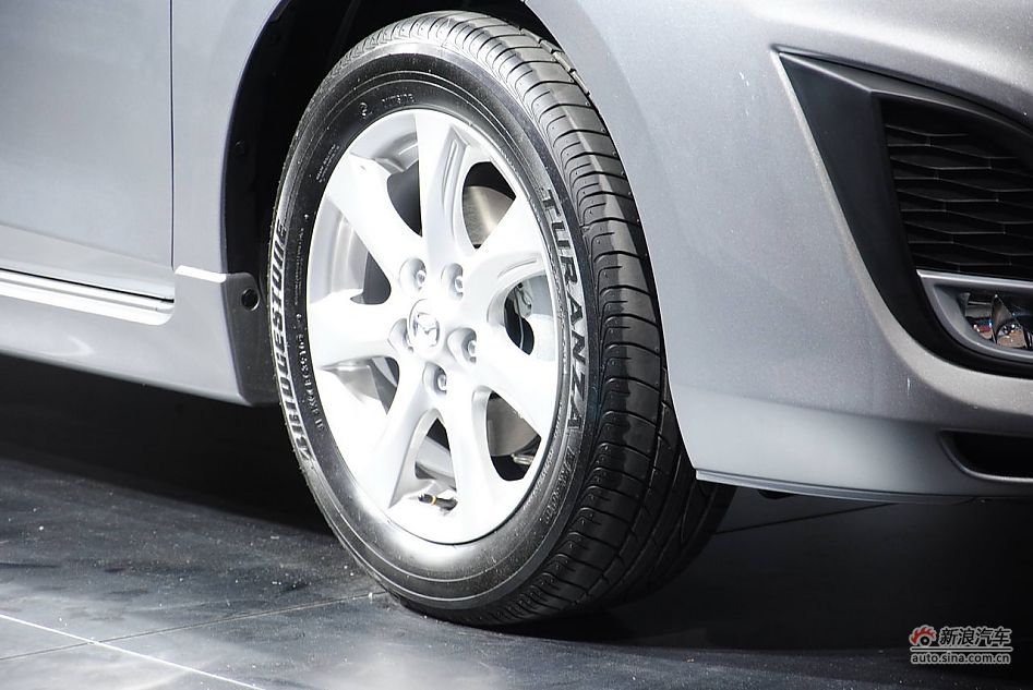 长安马自达3三厢