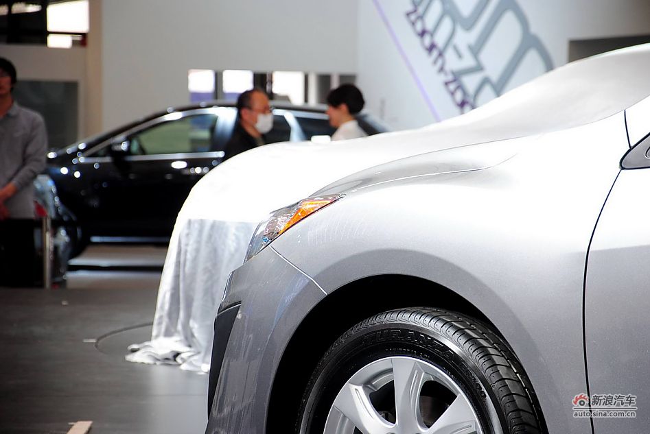 长安马自达3三厢