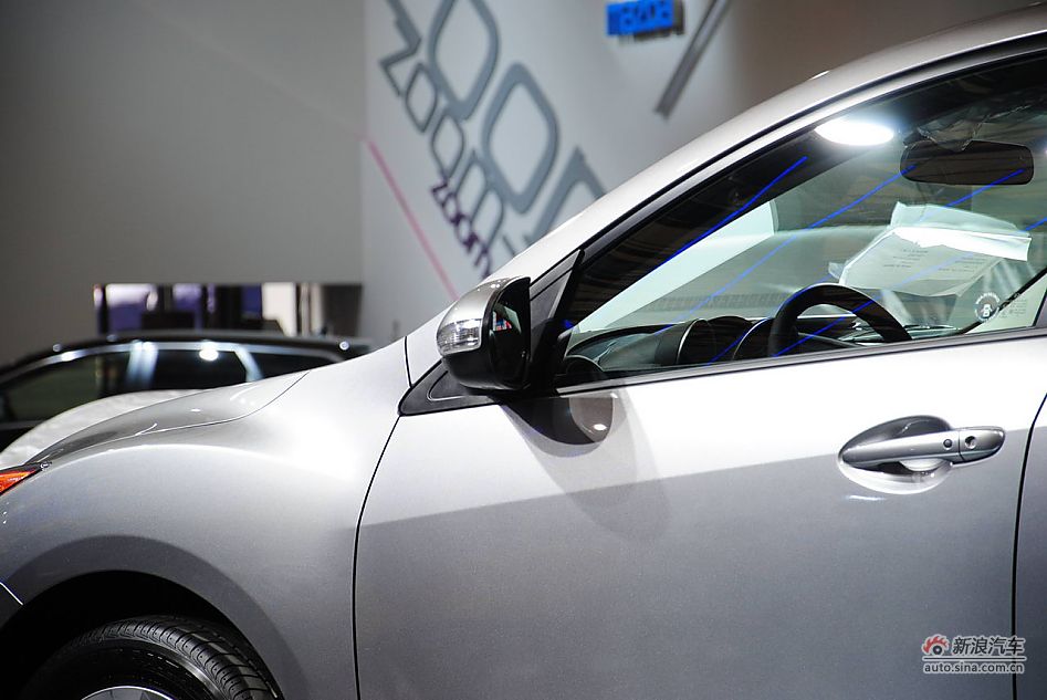 长安马自达3三厢