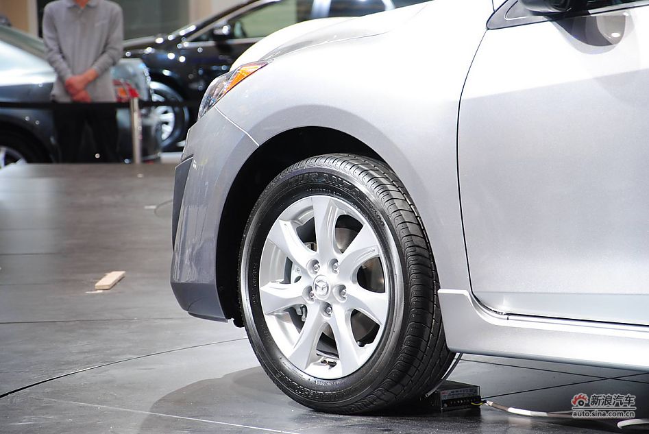 长安马自达3三厢