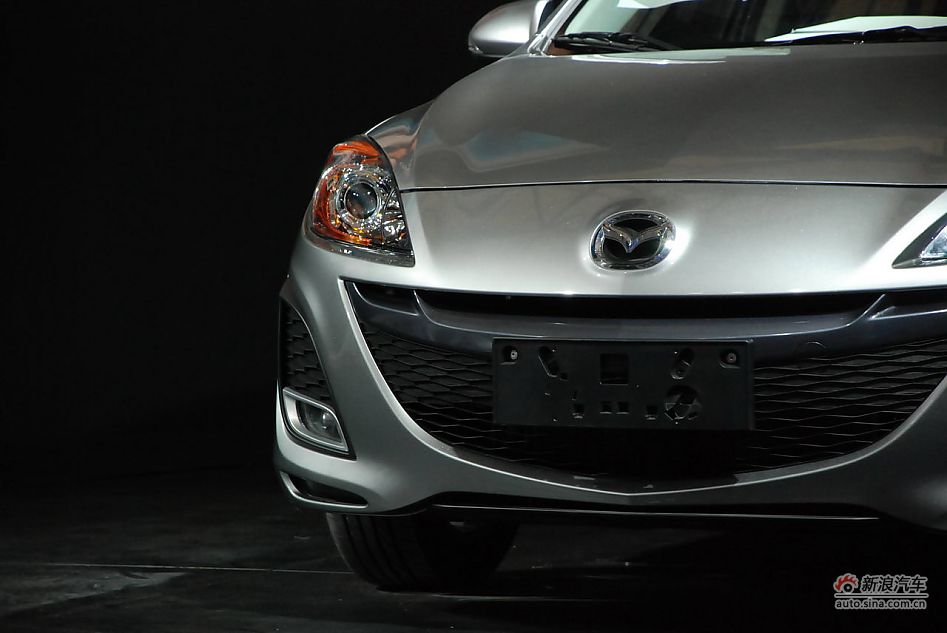 长安马自达3三厢