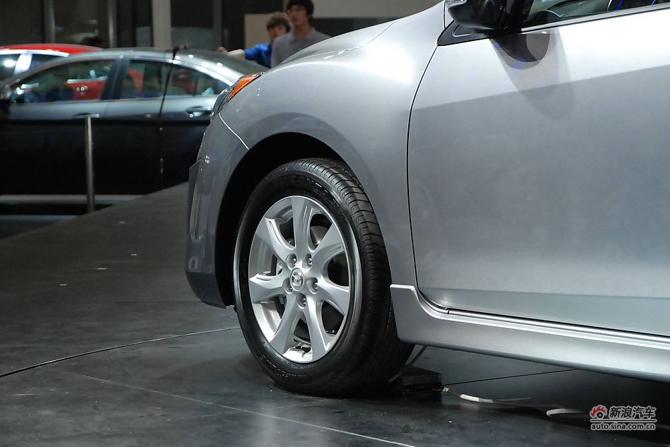 长安马自达3三厢