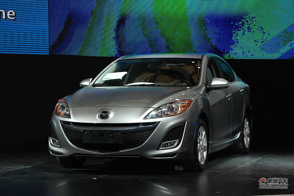 长安马自达3三厢