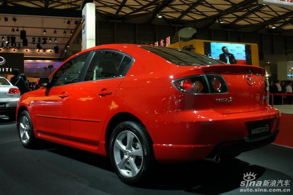 马自达3