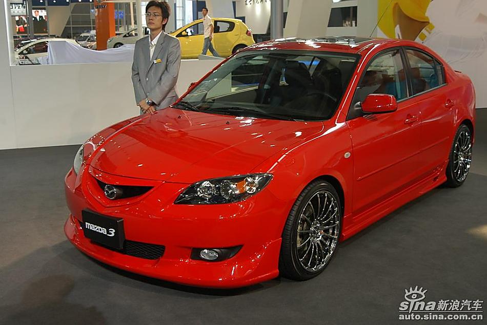 马自达3三厢