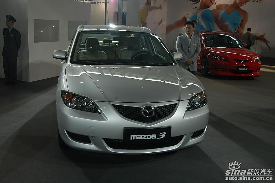 马自达3三厢