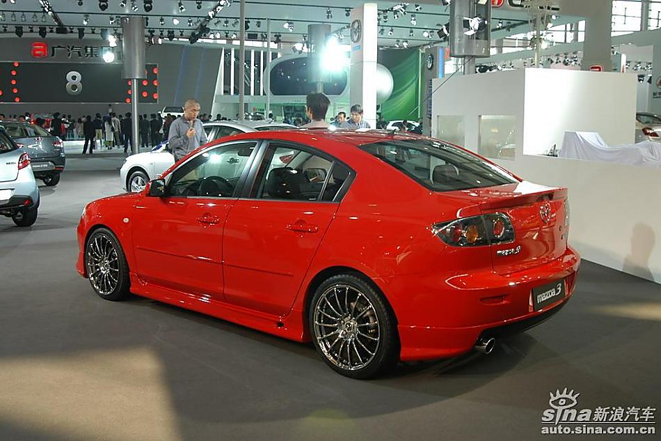马自达3三厢
