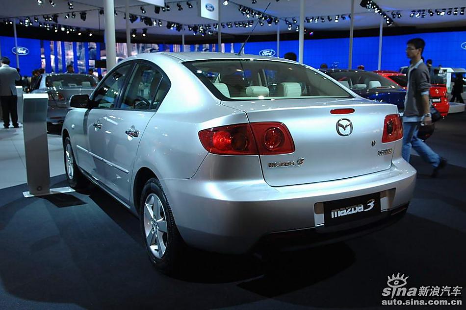 马自达3