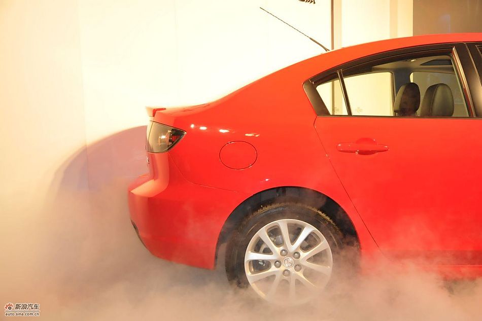 马自达3经典款上市现场图-外观