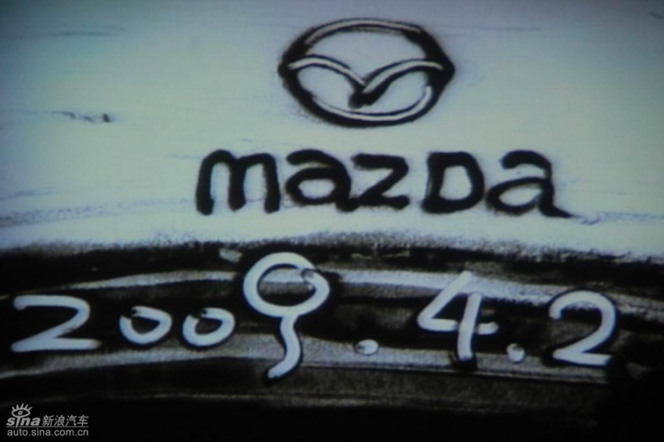 长安马自达两款新车型上市发布现场沙画表演