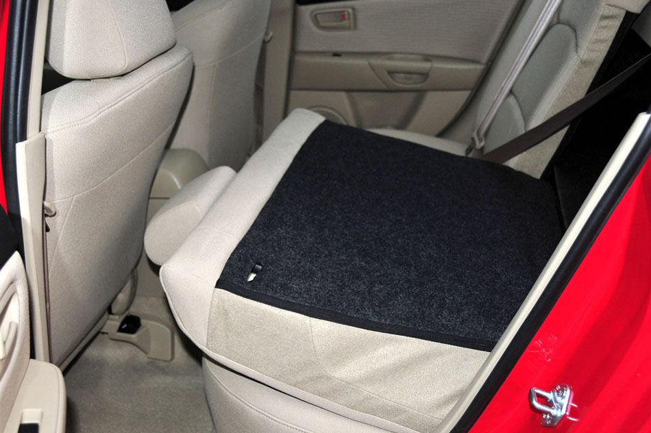 马自达3 2012款 1.6L AT 经典款标准型 空间