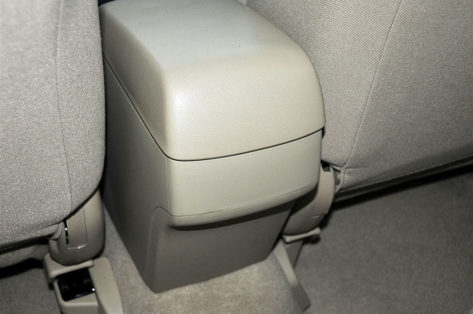 马自达3 2012款 1.6L AT 经典款标准型 空间