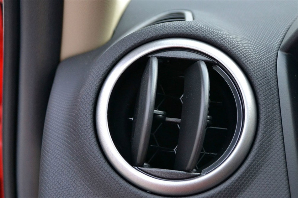 马自达3 2012款 1.6L AT 经典款标准型 内饰