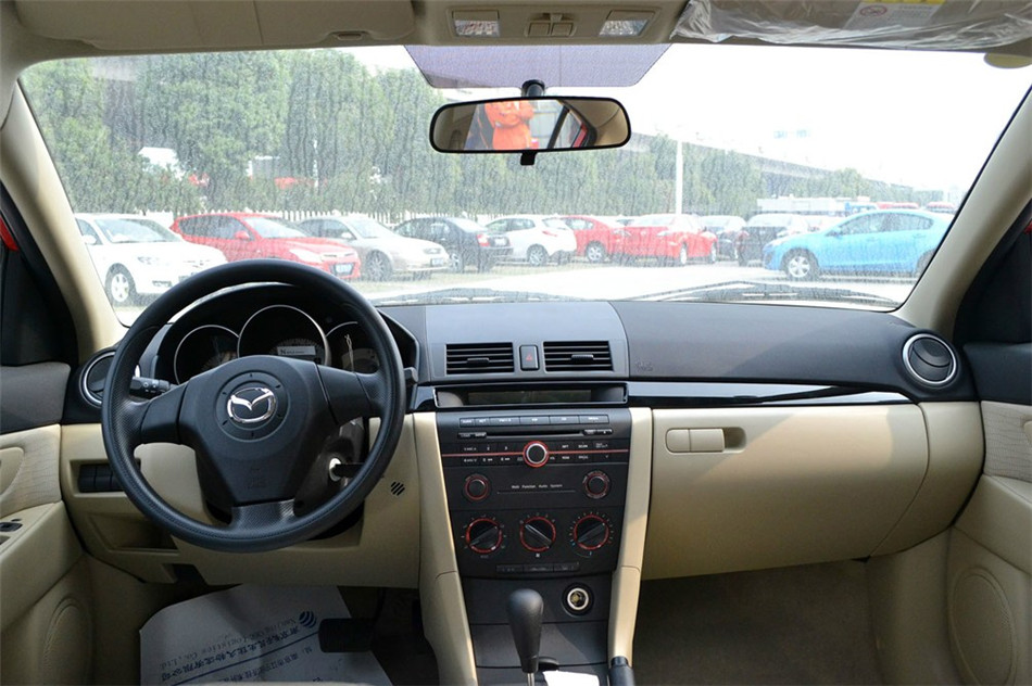 马自达3 2012款 1.6L AT 经典款标准型 内饰