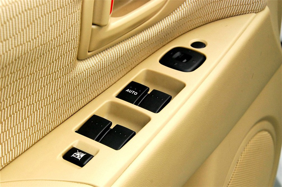 马自达3 2012款 1.6L MT 经典款特惠型 空间