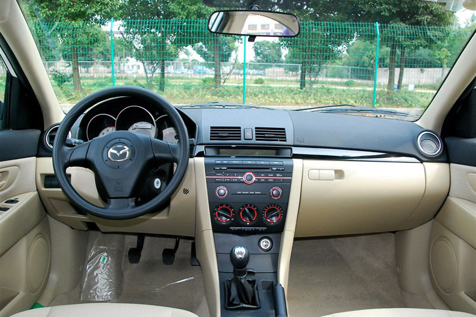 马自达3 2012款 1.6L MT 经典款特惠型 内饰