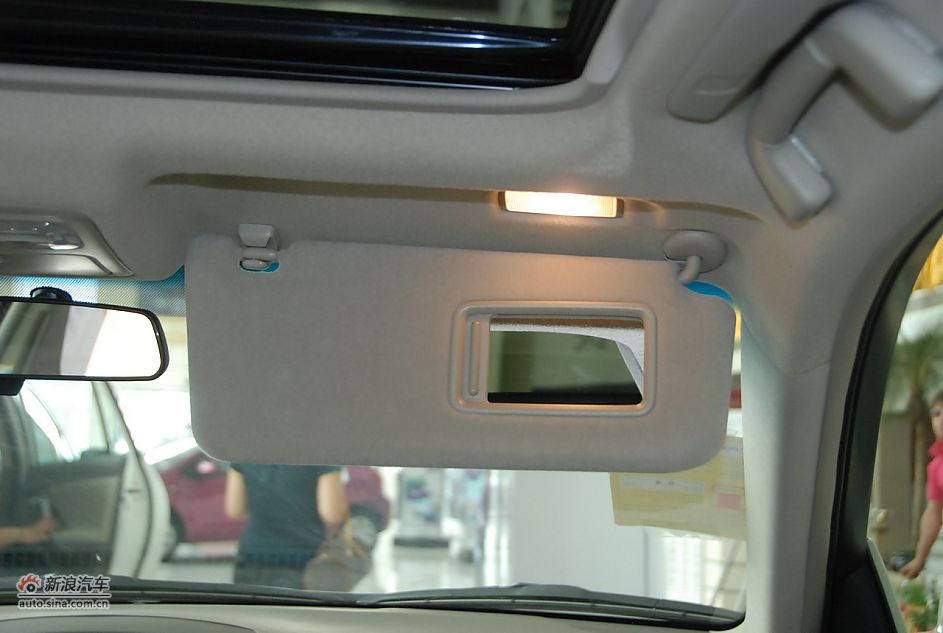 2011款广汽丰田凯美瑞纪念版