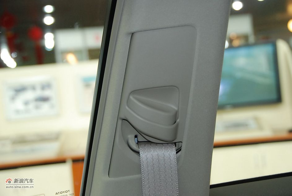 2011款广汽丰田凯美瑞纪念版