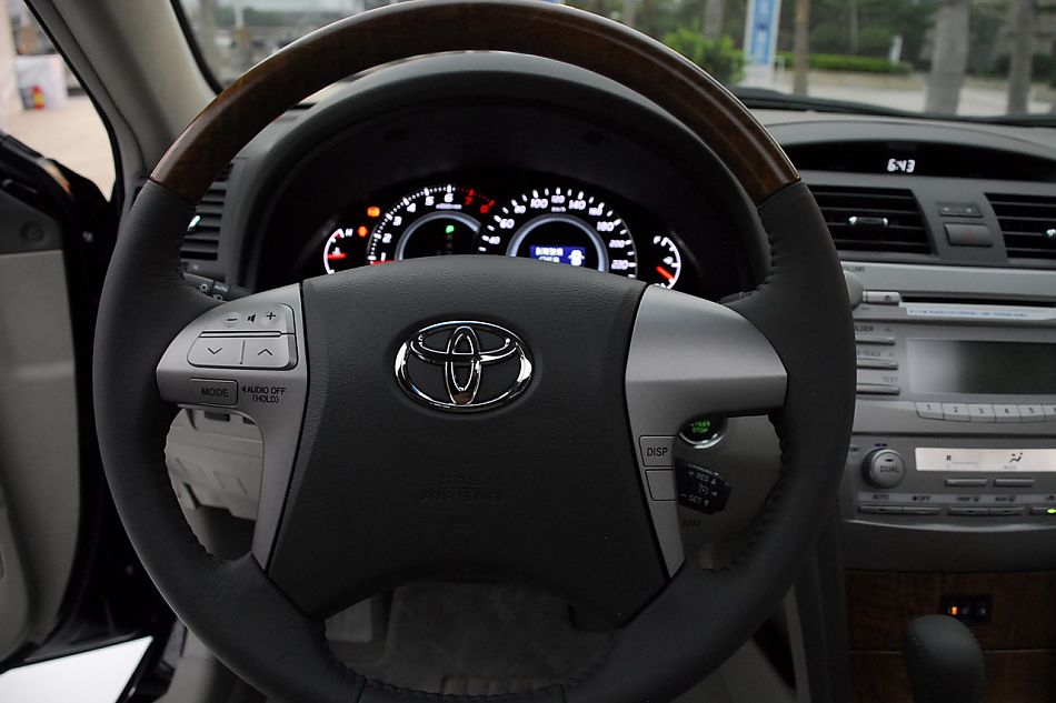 2010款凯美瑞试驾实拍