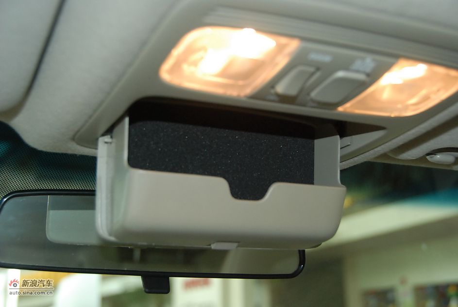 2011款广汽丰田凯美瑞纪念版