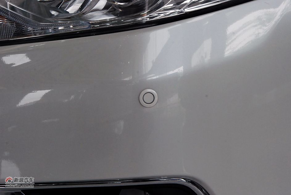 2011款广汽丰田凯美瑞纪念版