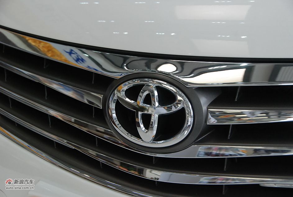 2011款广汽丰田凯美瑞纪念版