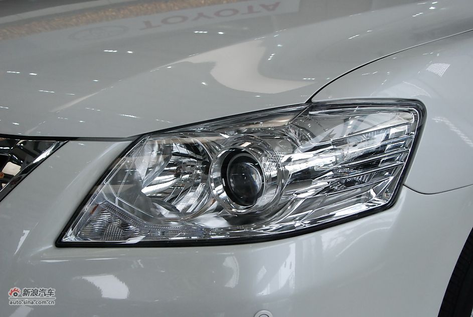 2011款广汽丰田凯美瑞纪念版