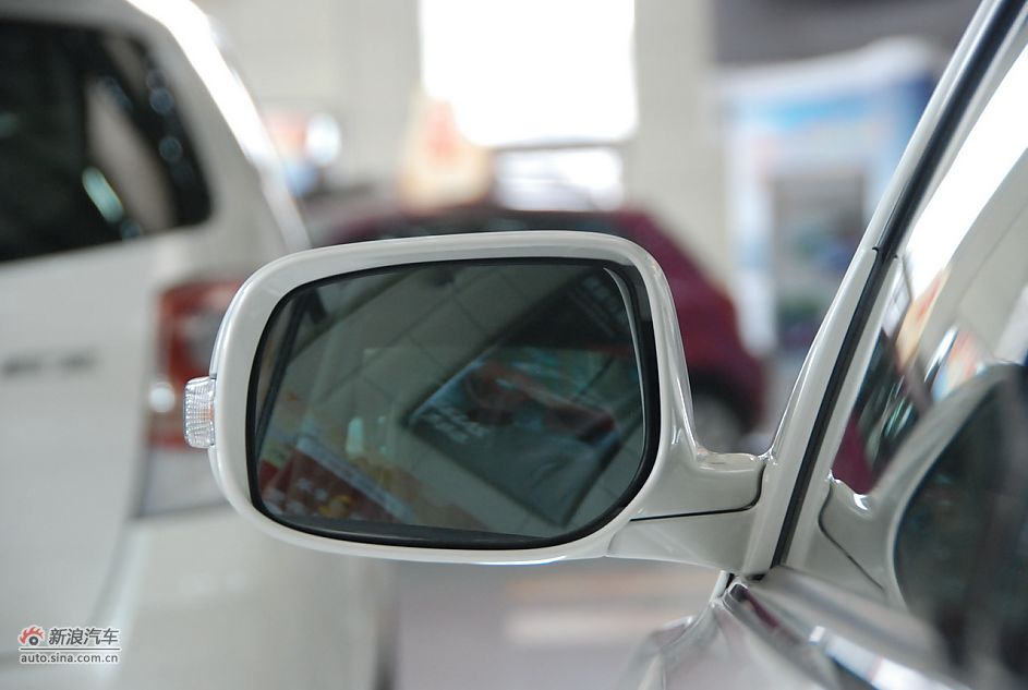 2011款广汽丰田凯美瑞纪念版