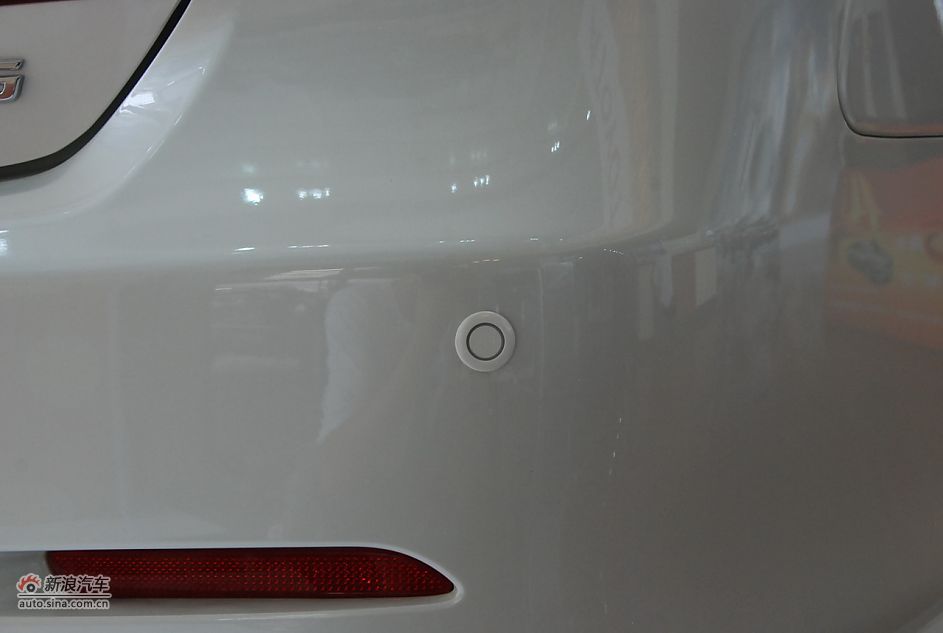 2011款广汽丰田凯美瑞纪念版