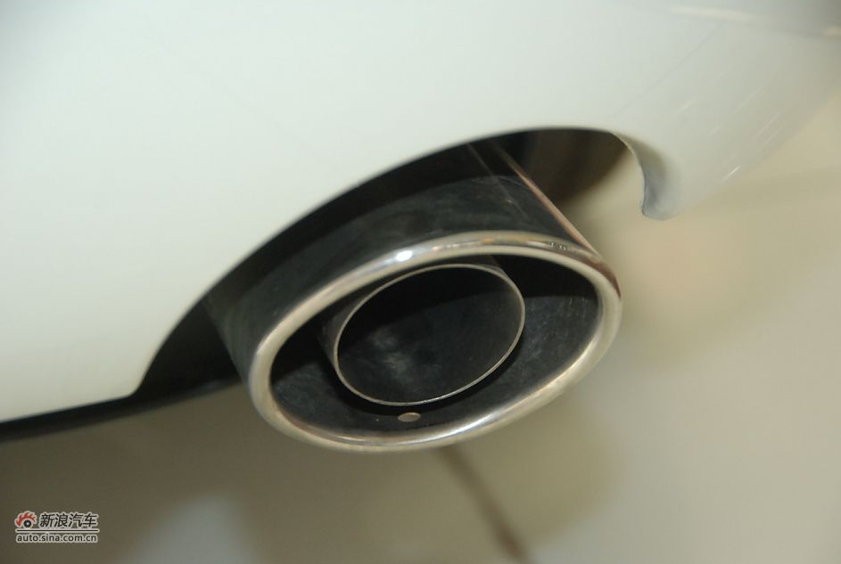 2011款广汽丰田凯美瑞纪念版